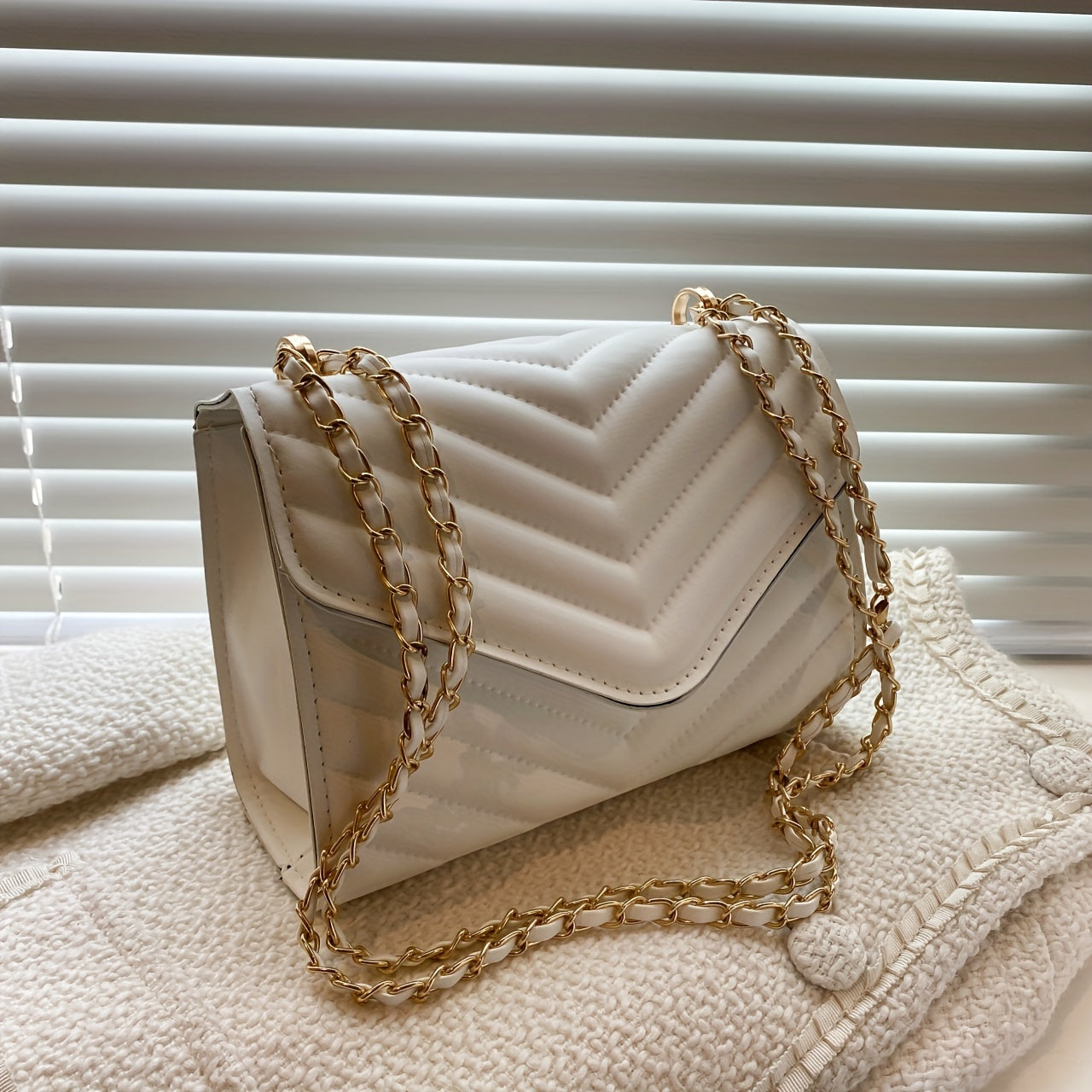 Minimalist Solid Color Quilted Detail Square Bag